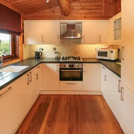 Endeavour 4 * Middlesbrough