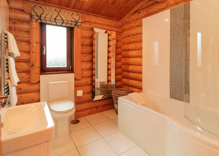 Endeavour 4 Holiday home